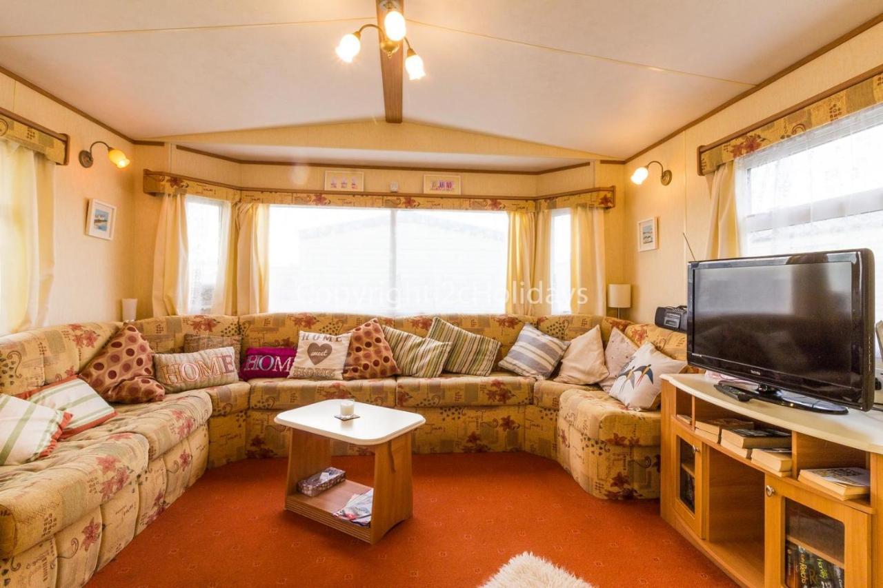 Hotel 8 Berth Caravan For Hire At Heacham Holiday Park In Norfolk Ref 21024F Exterior foto